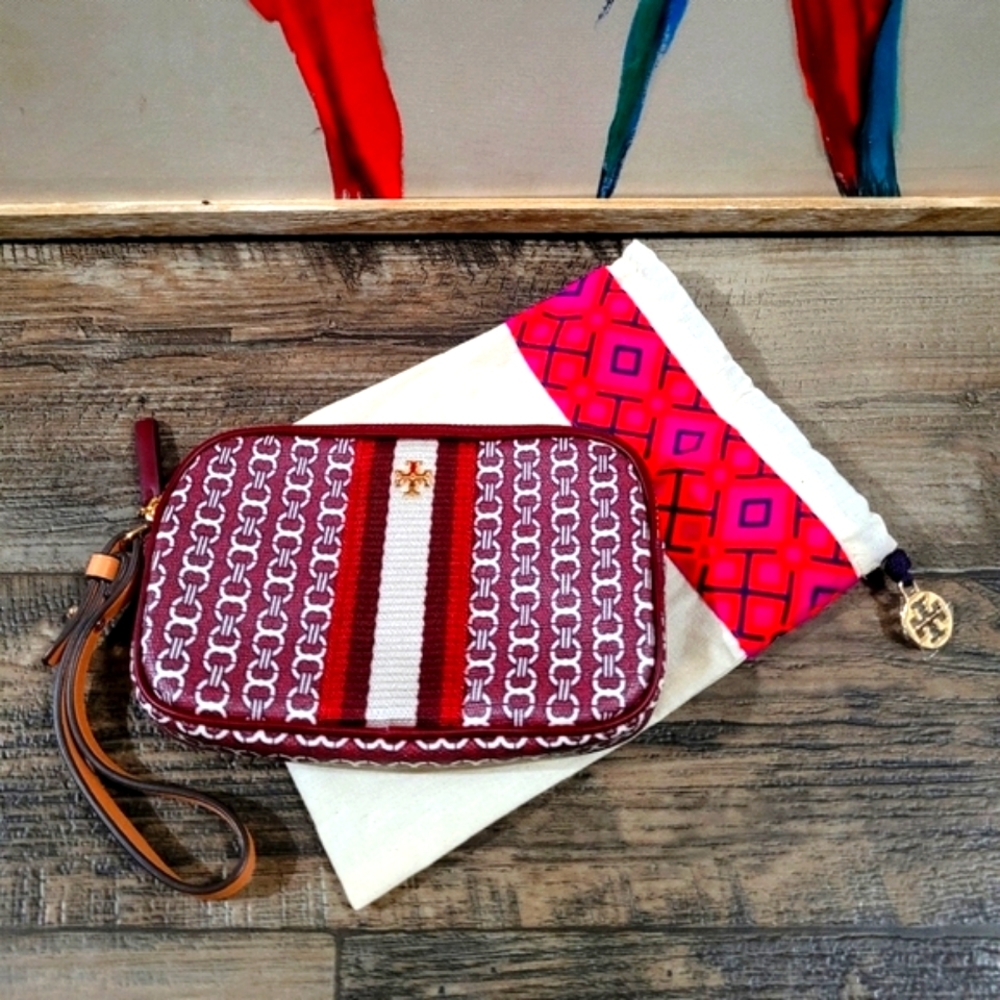 Tory Burch Wristlet